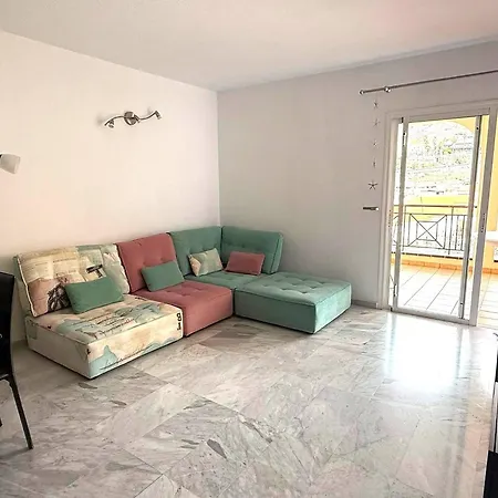 Two Bedroom In Cristianos Apartamento